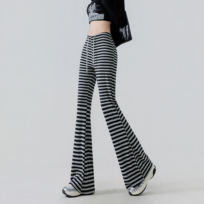 Pantalons amincissants, de style sport-détente