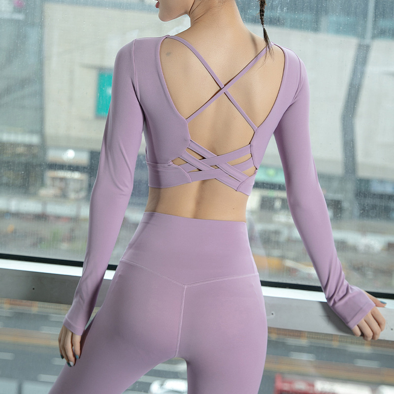 Haut de sport avec bretelles rembourrées – Image 3