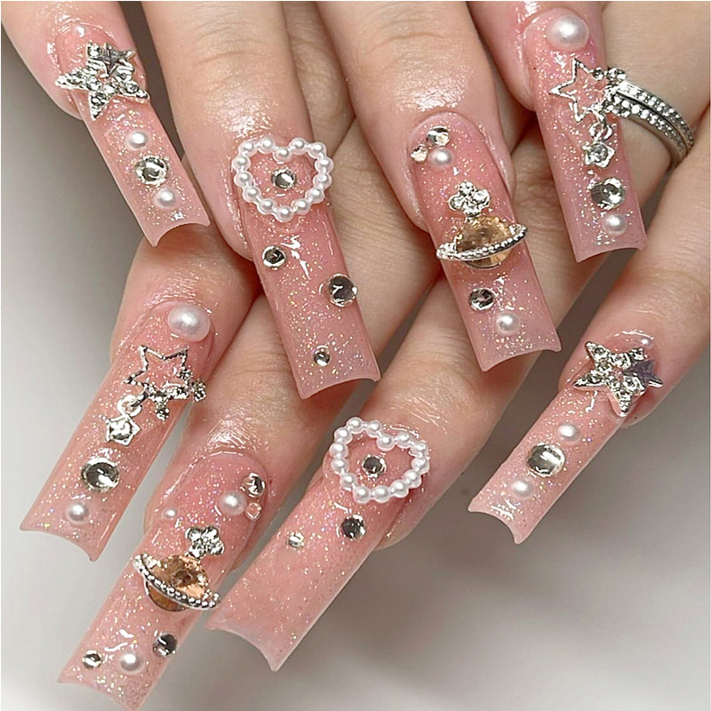 Nail art 24 pièces : planètes, étoiles et strass