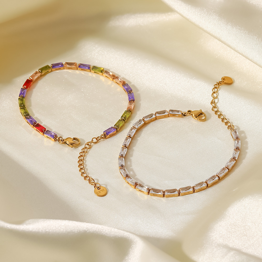 Bracelet femme en acier inoxydable doré à zircons carrés – multicolore ou blanc
